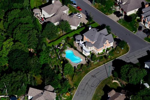 Tour de maison complet avec piscine classique